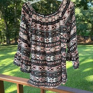 Emma Rose Bohemian Tribal Print Off-Shoulder Women’s Blouse Sz M